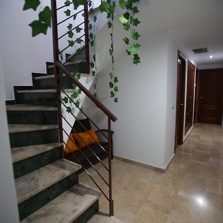 Piso Con Solarium Calahorra Con Solera Parking Privado Gratis Appartamento Cordova Esterno foto